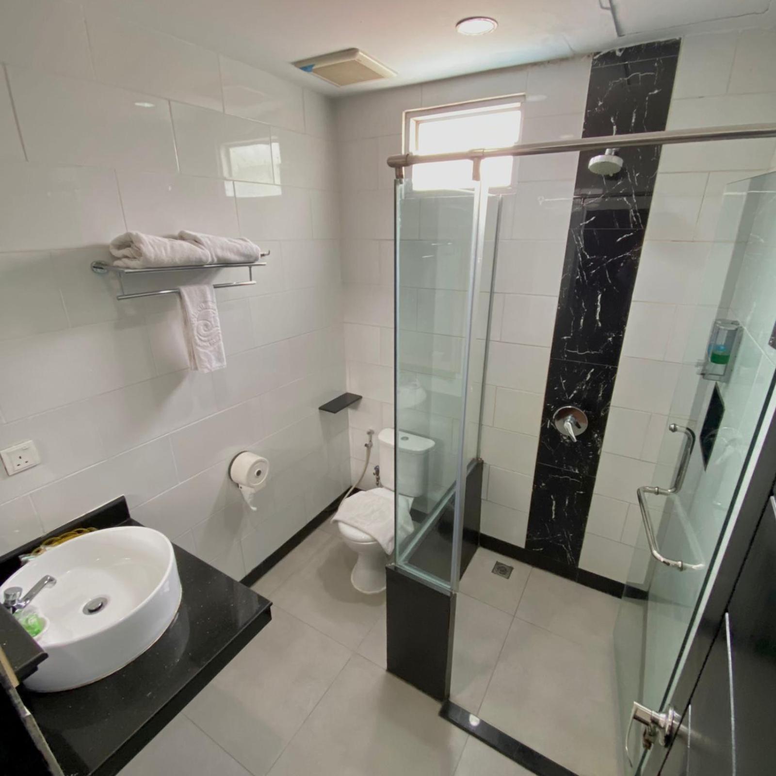 Batam Harbour Boutique Hotel & Spa Nagoya Szoba fotó
