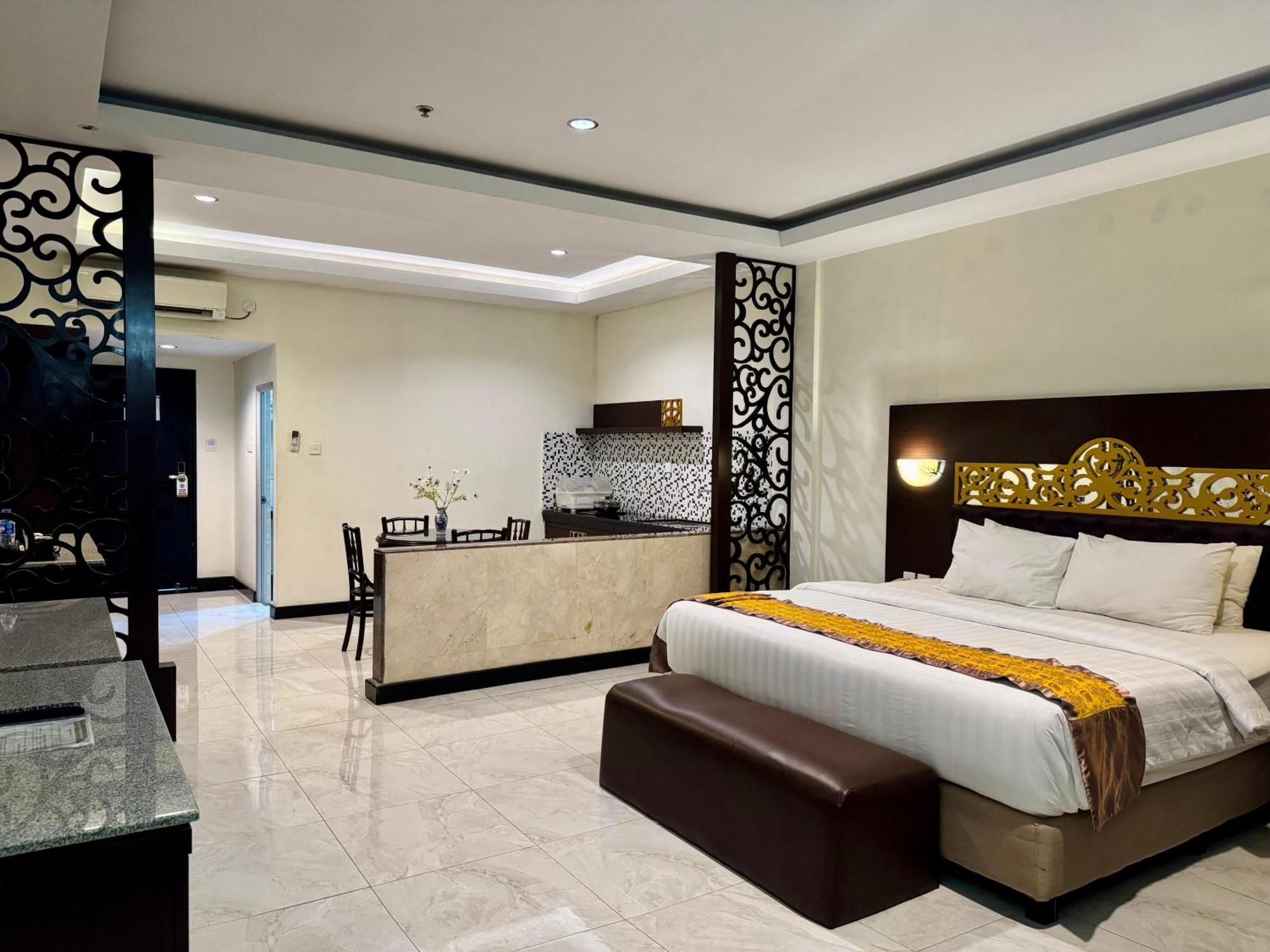 Batam Harbour Boutique Hotel & Spa Nagoya Szoba fotó